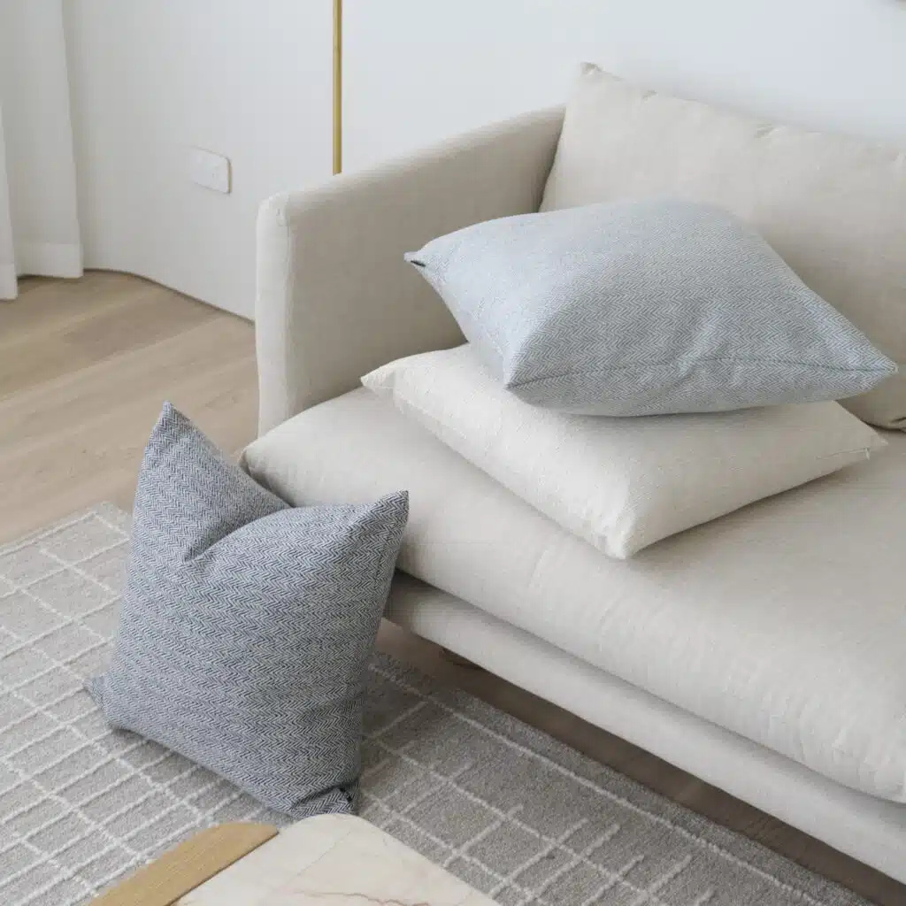 Durable cushion 55cm ideal for everyday use