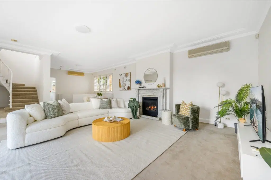 Airbnb Styling In Rosebay