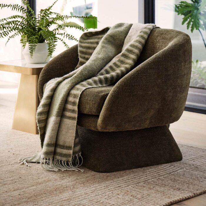 ClaraSwivelChairGreenContempDesignComfort
