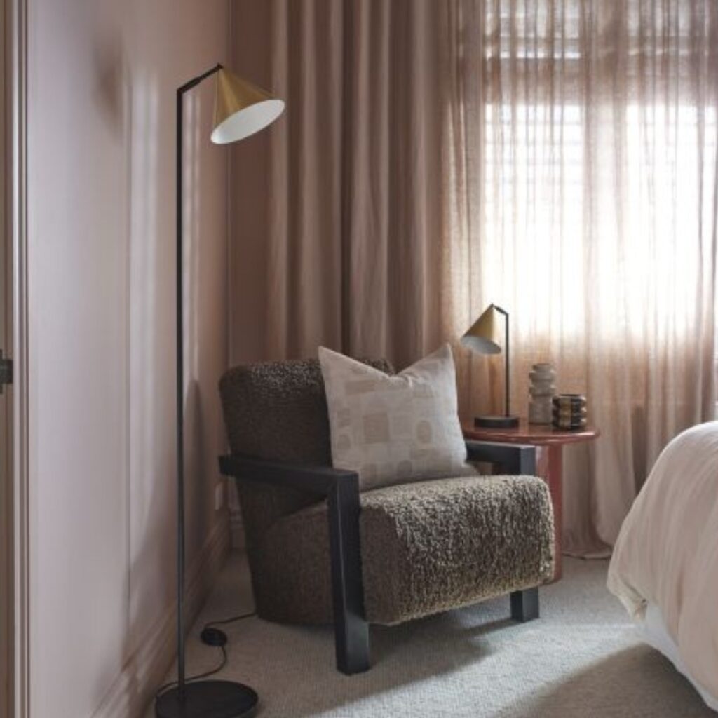 Navarro Armchair, Brown & Black, Cozy and Stylish, Teddy-Like Fabric, Sleek Design