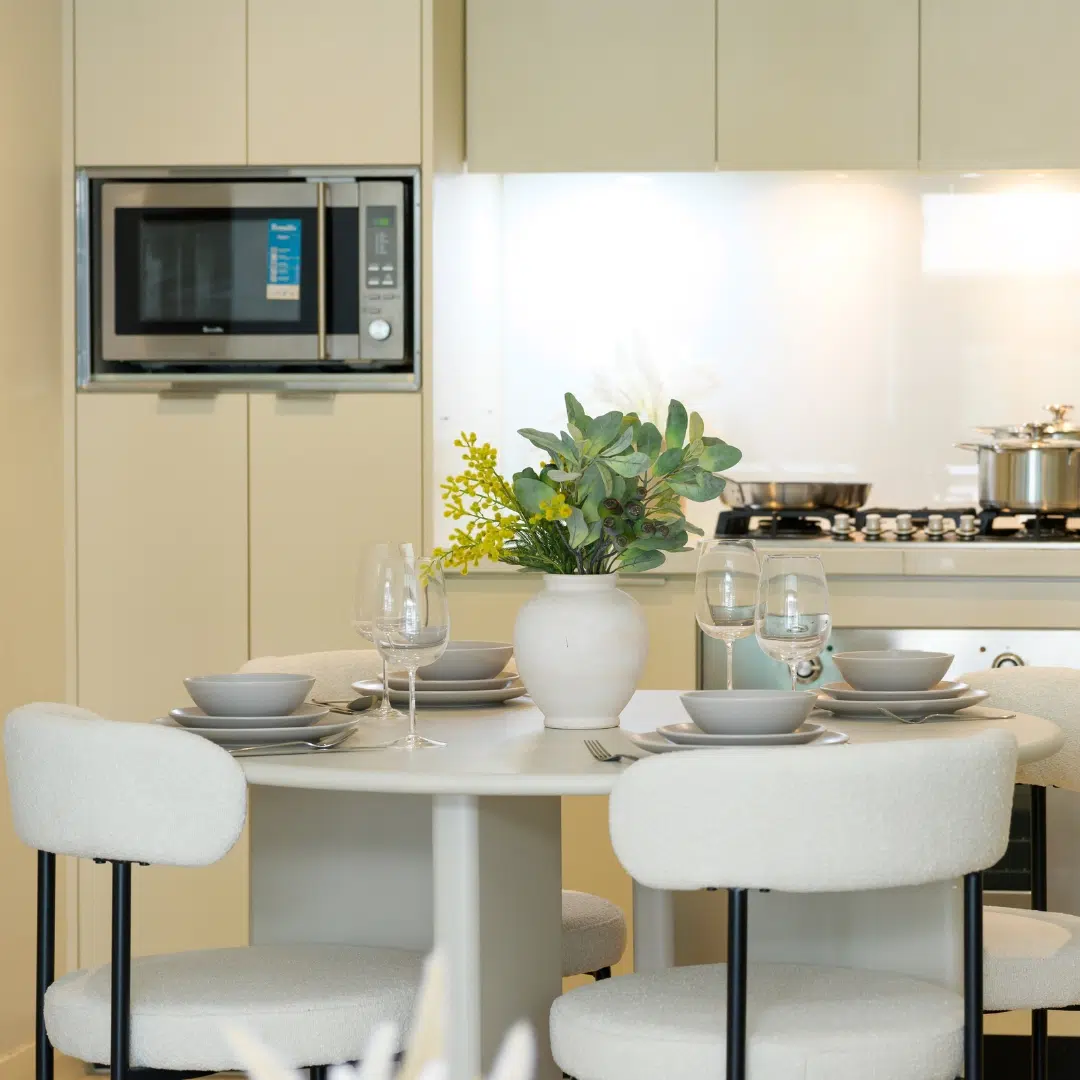 Ovo 120cm Round Dining Table