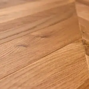 Phoebe 4-Seater Round Dining Table European Knotty Oak Sturdy Metal Base Space-Saving Rustic Design