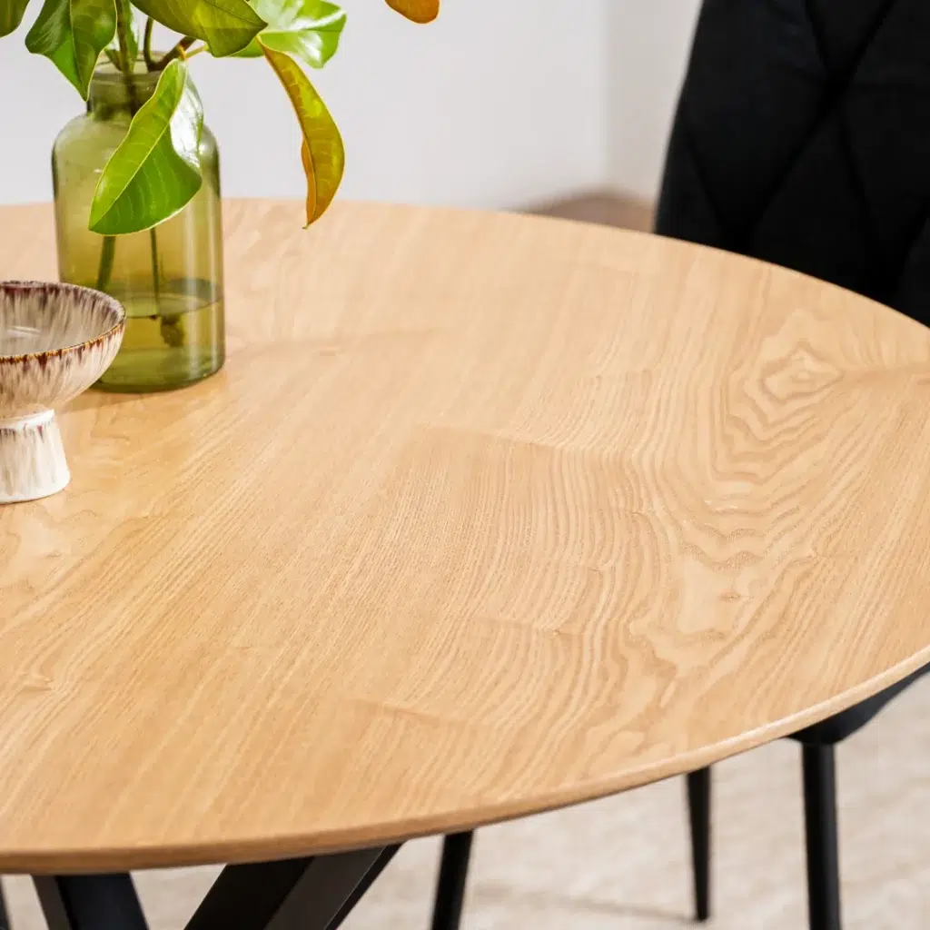 Villa Natural Ash Dining Table - Modern, Scratch-Resistant, Durable