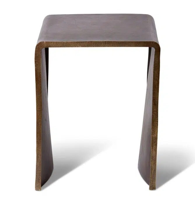 Elara Side Table – 40 x 30 x 50cm