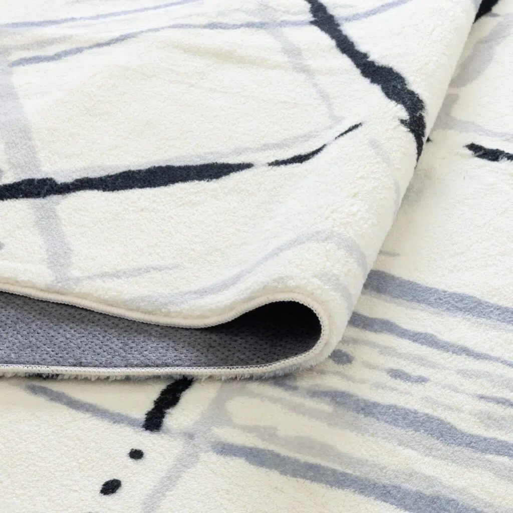 Cloud Geo Cream Blue Machine-Washable Comfortable Rug with Durable Eco-Friendly Design