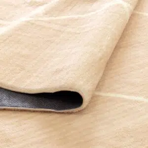 Cloud Diamonds Beige Rug: Luxurious Plush Pile, Versatile Design, Machine-Washable