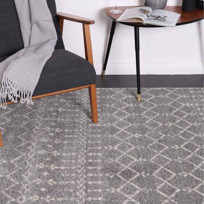 Delicate Cassiday Grey & Ivory Wool Rug, Heatset Polypropylene, Turkey Crafted