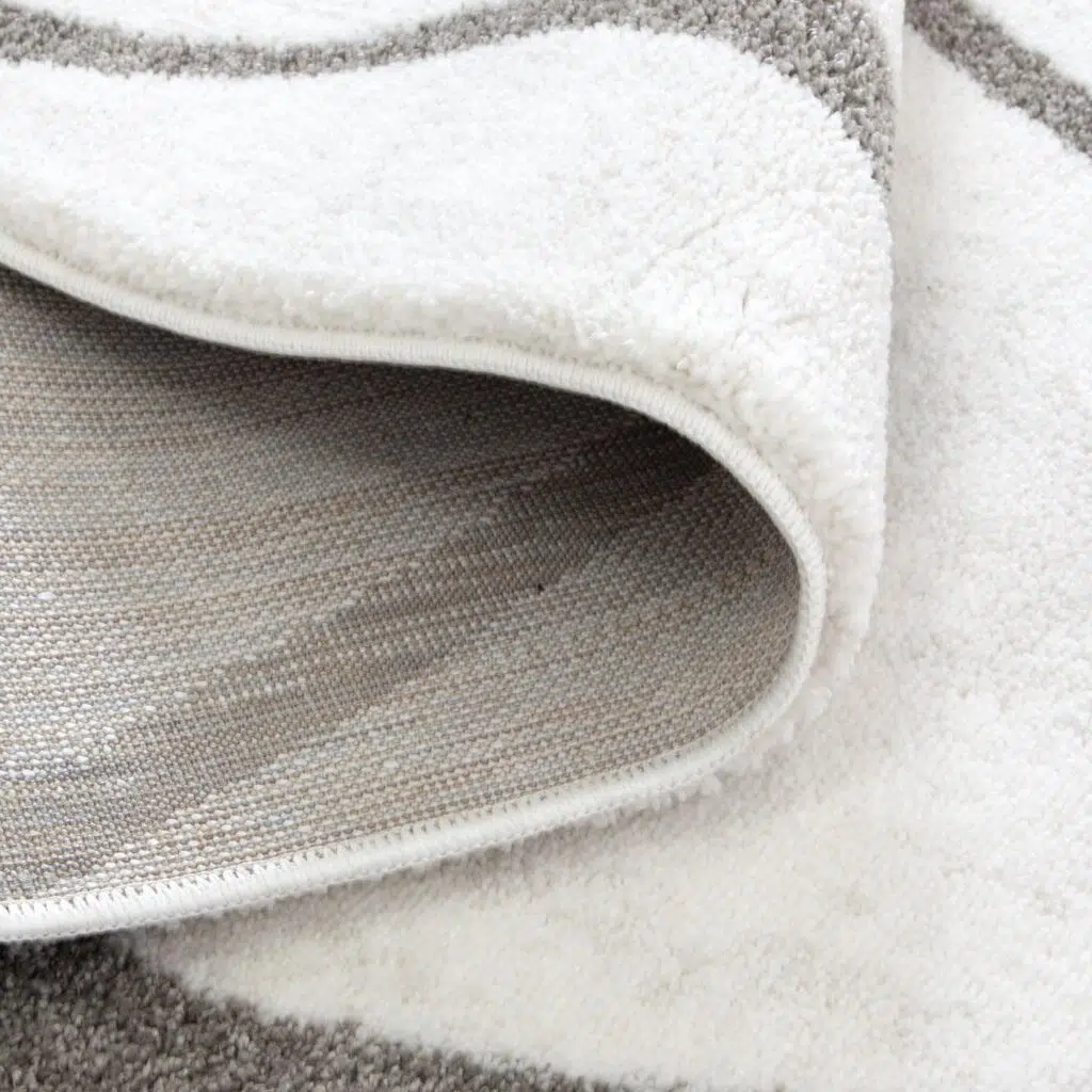 Luxurious Comfort | Timeless Turkish Design | Durable Polyester Rug