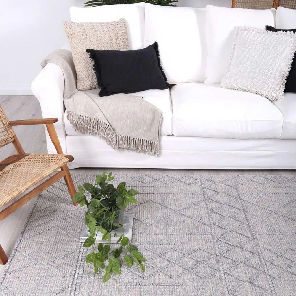 Himalaya Diamond Tribal Grey Wool Rug Elegant Design Durable