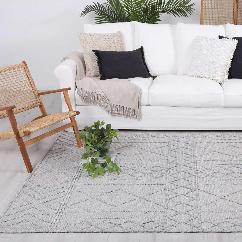 Himalaya Tribal Grey Wool Rug – Handwoven Elegance with 70% Wool & 30% Polyester for Modern Living