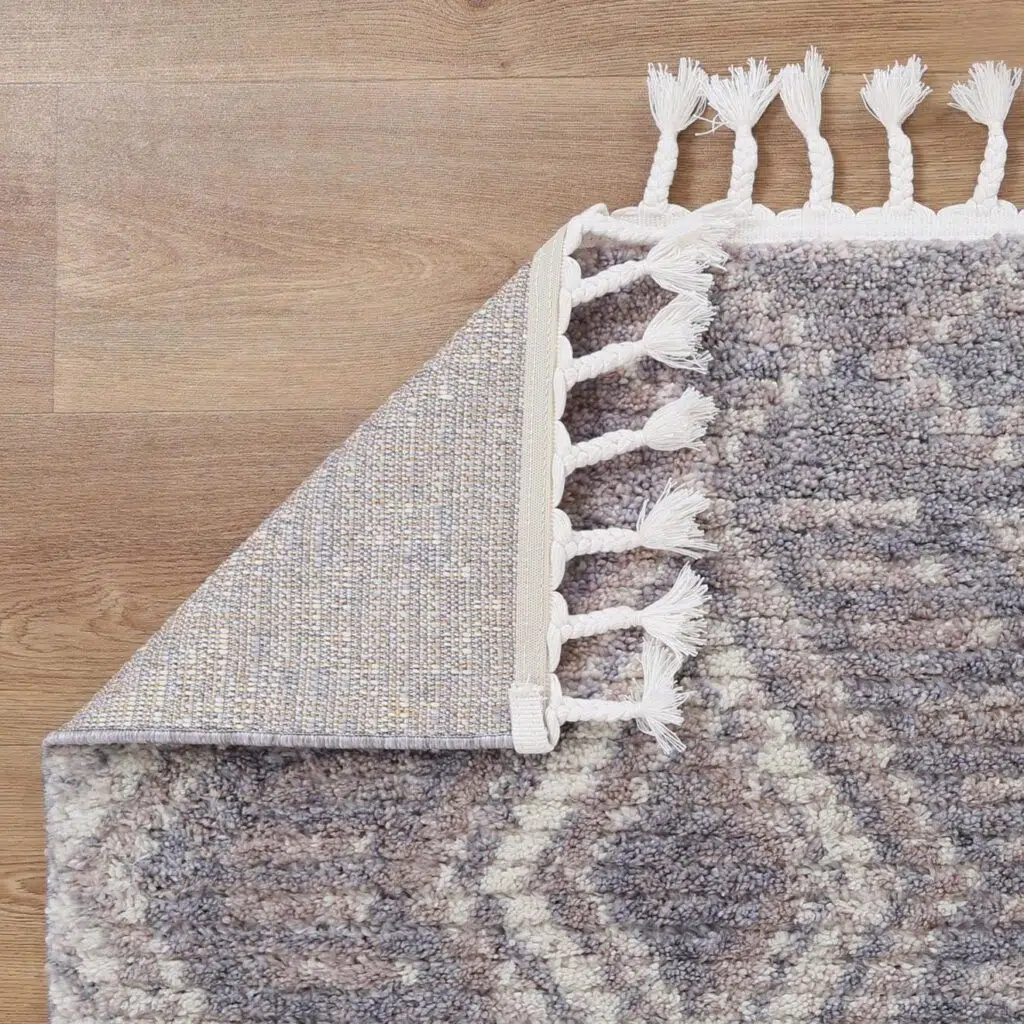 Luxurious shag rug with Moroccan-inspired texture and comfort for any room