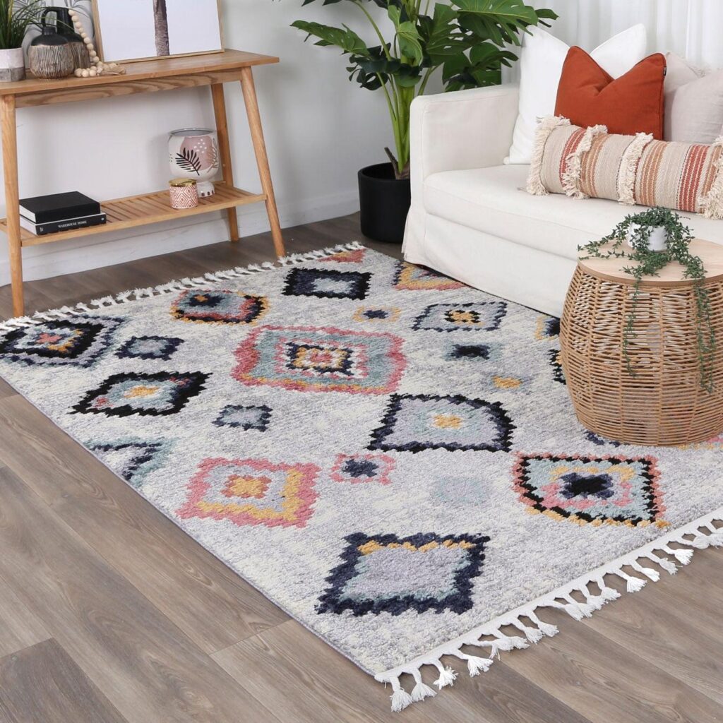 Modern Moroccan Shag Rug, Non-Shedding Polyester for Comfort & Durability