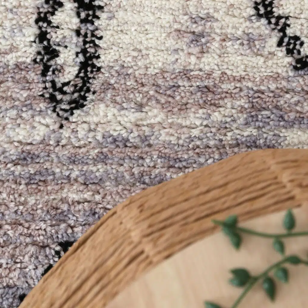 Moda Tribal Diamond Ash Rug (Morocco) - Elegant luxury rug with high pile and soft texture for living room, home office, or study.