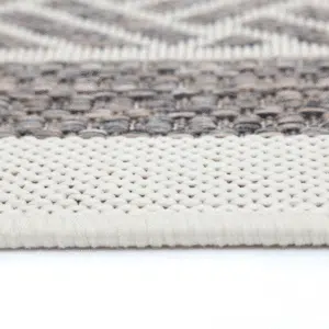 Sisalo Cream Geometric Ikat Rug - Low Maintenance, Neutral, Durable