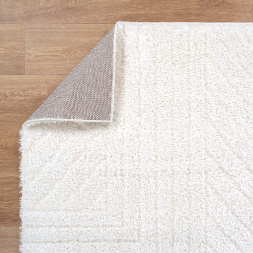 Modern Cream Shag Rug - Soft, Durable, Comfortable for Any Space