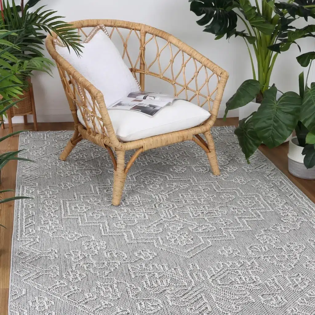 Vanuatu Nori Grey Tribal Flatweave Rug: Easy Maintenance & Durable