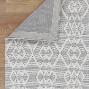Copacabana Diamond Grey Wool Rug hand loomed in India soft felted wool blend adds warmth and sophistication to any room