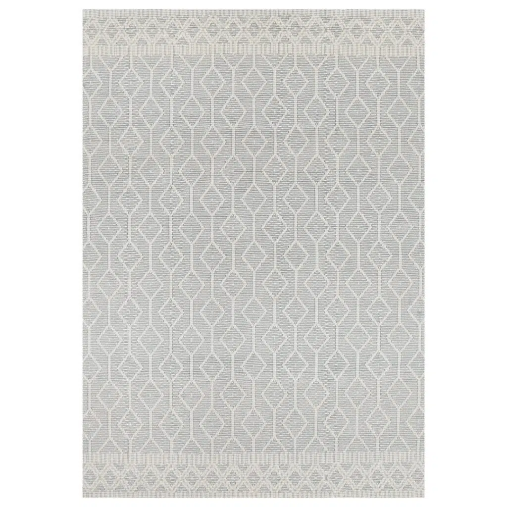 Copacabana Lattice Light Grey Wool Rug handcrafted with 80 wool 20 polyester blend adds warmth and elegance to any room