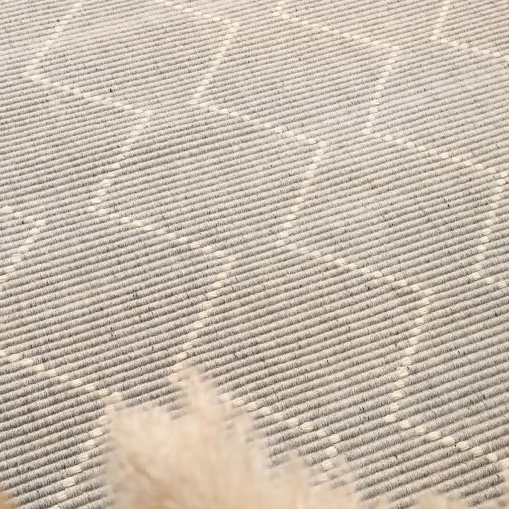 Handcrafted zig-zag wool blend grey rug adds warmth and texture to any home space 80x300cm runner size