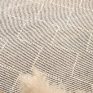 Handcrafted zig-zag wool blend grey rug adds warmth and texture to any home space 80x300cm runner size