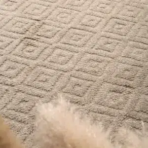 Handcrafted Goa Diamond Wool Blend Ash Rug adds warmth and luxury to any home with its durable and soft wool polyester blend pile