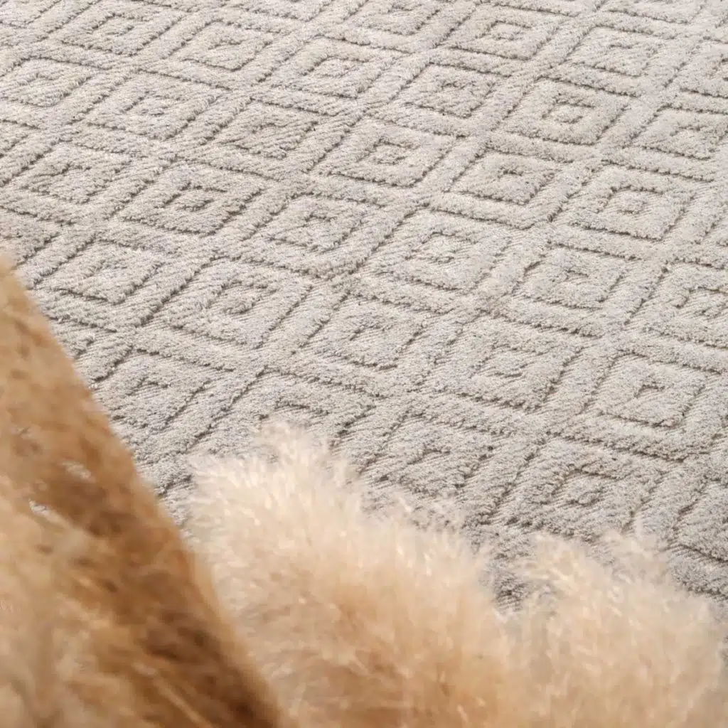 Handcrafted Goa Diamond Wool Blend Grey Rug adds warmth and elegance to any room with its rich materials and durable construction perfect for modern or traditional decor