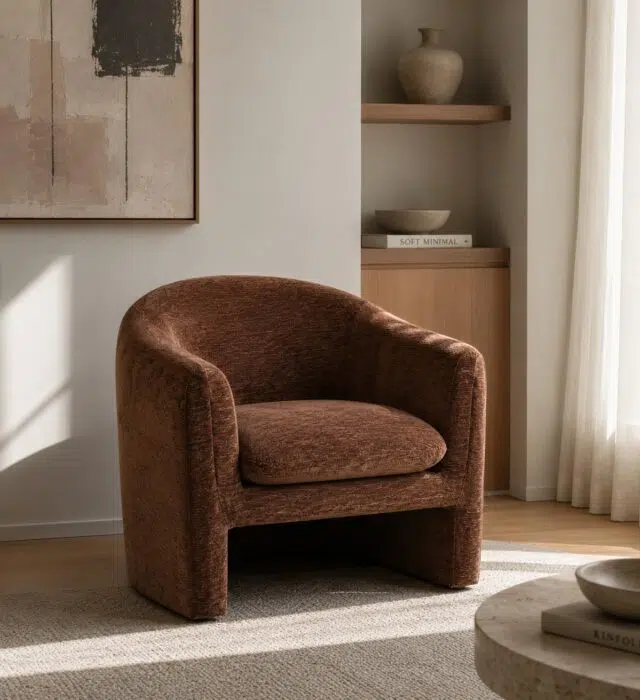Elio Armchair in warm brown for modern living rooms